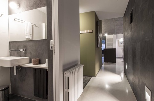 Les Escaldes Apartment | Outdoor Comfort Àtic West