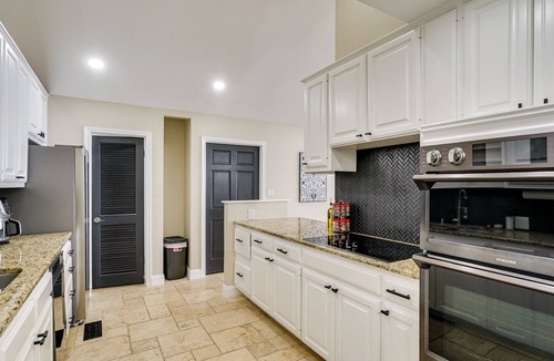 Midland House | Outdoor Entertainment Area: Spacious Midland Home!