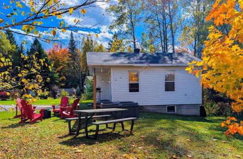 Saint-Tite-des-Caps Ski Chalet | Outdoor Getaway Mont-Ste-Anne and Massif