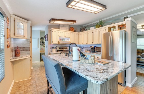 Golden House | Outdoor Kitchen + Hot Tub: Table Rock Lake House