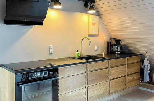 Farvang House | Outdoor life in renovated house near Gudenå