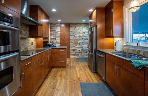 Nashville House | Outdoor Oasis - Hot Tub, 2 firepits, Bar, Music FUN - pet friendly