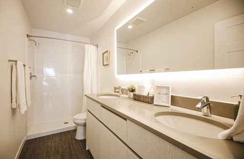Saskatoon Apartment | **OUTDOOR POOL**CLEAN & MODERN 2 BEDROOM SUITE. BRAND NEW!!
