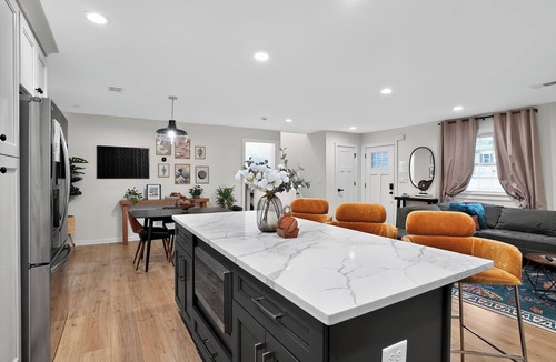 Snellville House | Outdoor Projector, Arcade, Fire Pit, 2 Living Rooms, Fire Pit, and more!