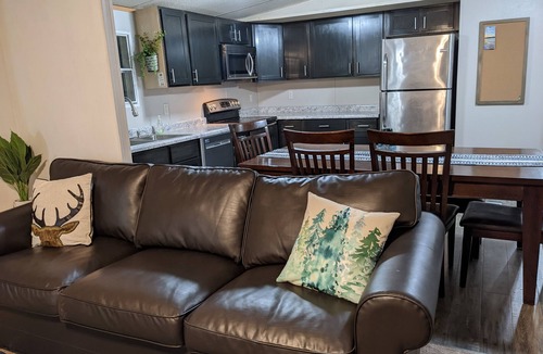 Marion House | Outdoor Rec Hub 4bed/2bath + Rec Room + Boat Parking