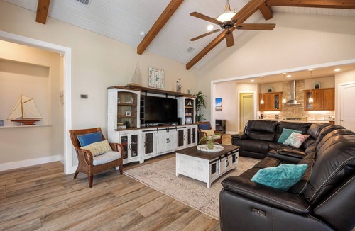 Canyon Lake House | Outdoor Sanctuary/Lake View/Hot tub & Game Room!