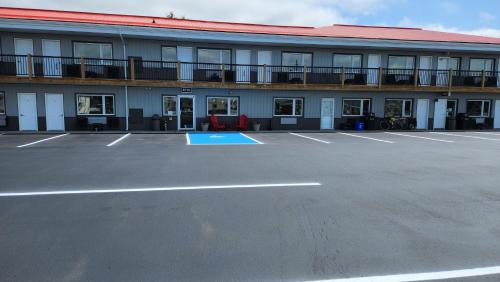 Wawa Hotel | Outdoorsman Motel