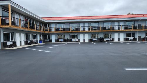 Wawa Hotel | Outdoorsman Motel