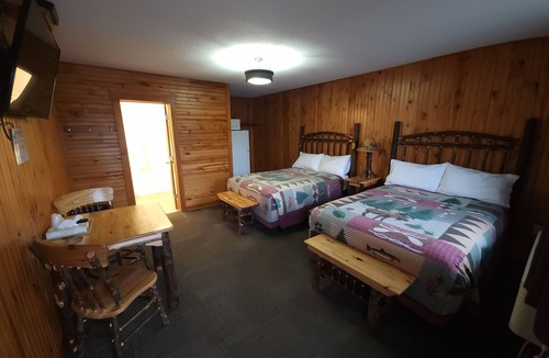 Wawa Hotel | Outdoorsman Motel
