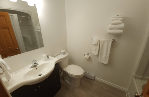 Wawa Hotel | Outdoorsman Motel
