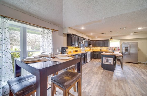 Daisy House | Outdoorsy Getaway Near Atoka: Hunt, Fish & Relax!
