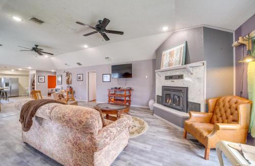 Daisy House | Outdoorsy Getaway Near Atoka: Hunt, Fish & Relax!