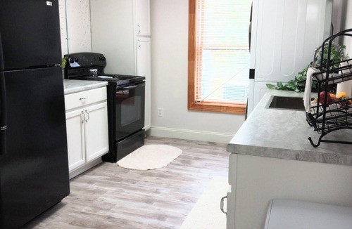 Esom Hill Apartment | Outdoorsy & Relaxation-Focused