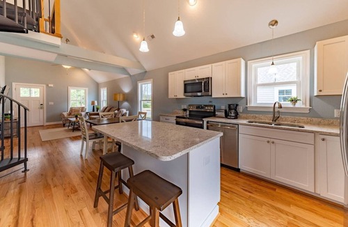 Harbinger House | Outer Banks Golf Cottage