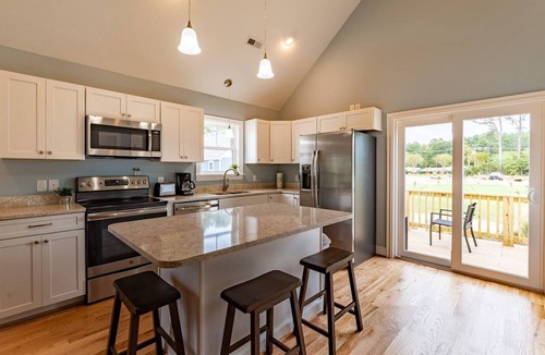 Harbinger House | Outer Banks Golf Cottage