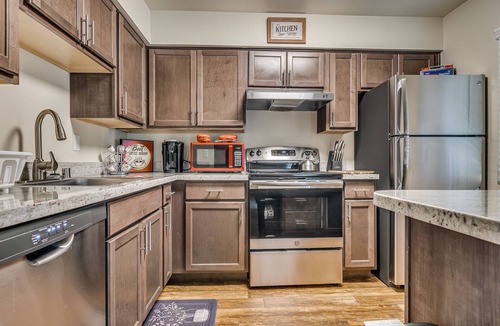 Oklahoma City Apartment | OuterContinental Lounge