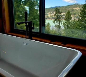 Somers Bed & Breakfast | Outlook Inn Bed and Breakfast