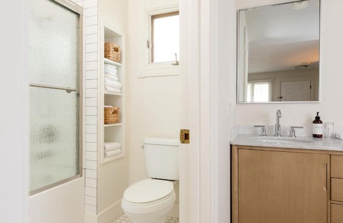 Eastsound Hotel | Outlook Inn on Orcas Island