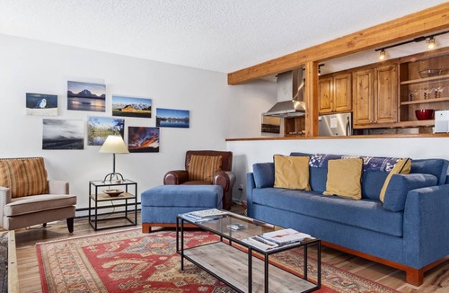 Moose Wilson Road Condo | Outpost: Bearberry 3413