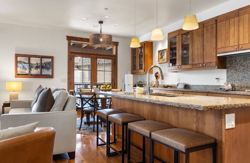 Jackson House | Outpost: Love Ridge 251 - Spacious, Air Conditioned