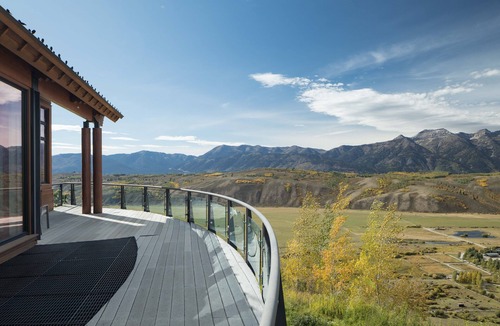 Spring Creek Ranch House | Outpost: Mountain View Escape