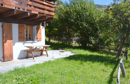 Saint-Luc Ski Chalet | Outside: cottage for 4 people, ground floor with garden and garden furniture, balcony -Interior: 80