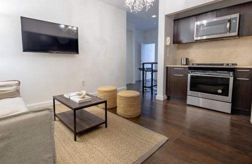 Financial District Apartment | Outstanding & Cozy 4BDR & 2BTH in Downtown Manhattan