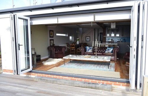 Pevensey House | Outstanding luxury beachfront holiday experience with hot tub