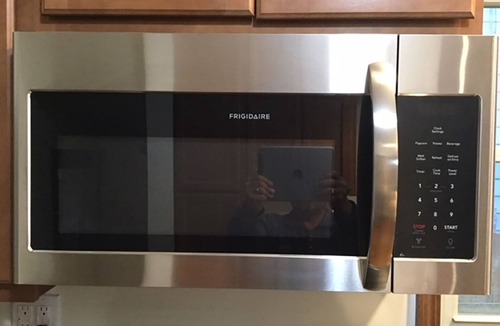 Elmwood Park House | Outstanding! Professionally Cleaned, Self Check In - Sleeps 14
