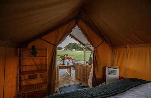 Cassville House | Outstanding Tented Cabin with Fire Pit in Cassville, Missouri