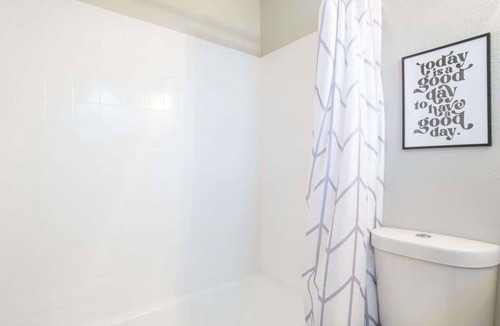 East Ocean View Apartment | OV Mosaic - Summer Suite