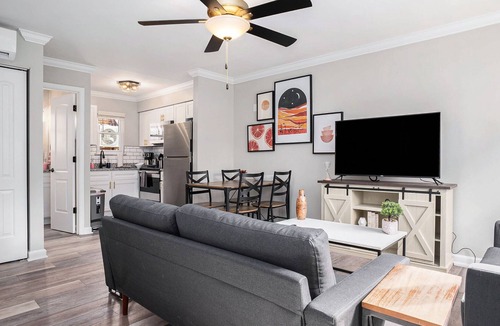 East Ocean View Apartment | OV Mosaic Sunset Suite