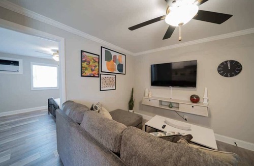 East Ocean View Apartment | OV Mosaic - Topaz Suite