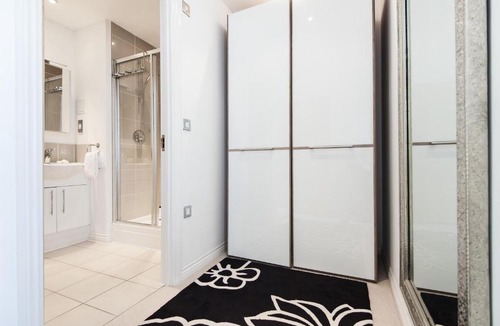 Camden Town with Primrose Hill Apartment | Oval Road III by onefinestay