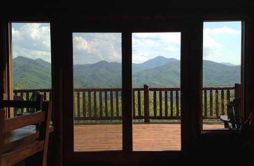 Whittier Cabin | "Over the Edge" Cabin with Amazing Views! Summer deals on last minute bookings!