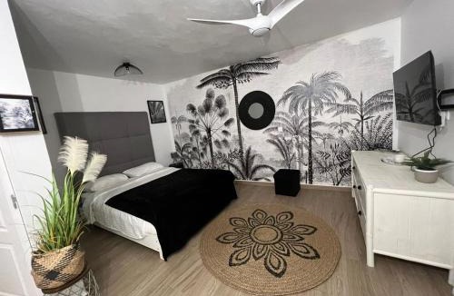 La Savane House | Over The Hill Residence