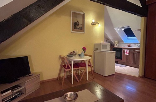 Morlaix Apartment | Over time