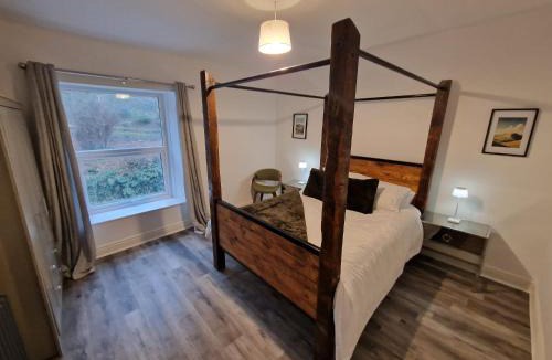 New Mills House | Over Torrs Cottage