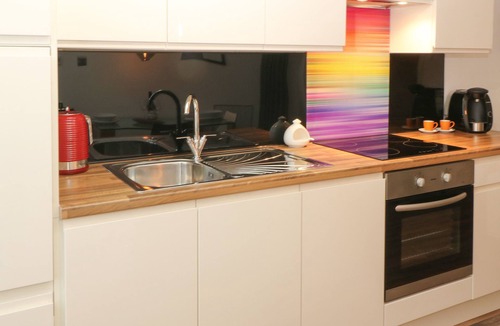 Hepworth House | Over-under Cottage