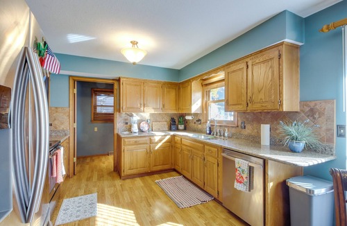 Overland Park House | Overland Park Family Home w/Game Room & Backyard!