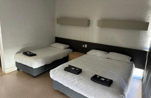 Townview Hotel | Overlander Hotel