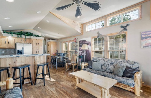 Sperry Cottage | Overlook at CrossTimbers Marina