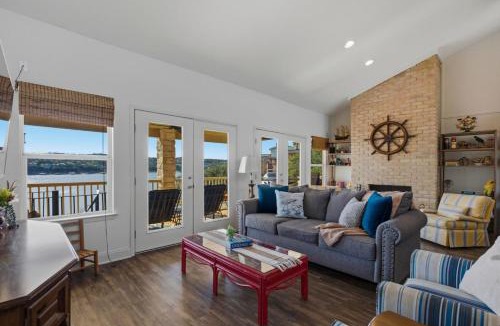 Point Venture House | Overlook Cove