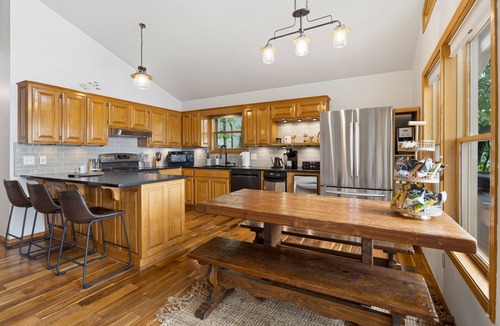 Lost Bridge Village Cabin | Overlook - Hot Tub - Beaver Lake