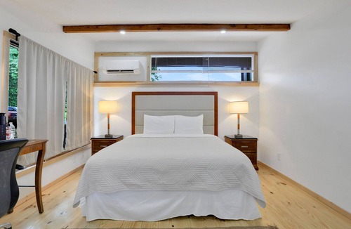 Saugerties Hotel | Overlook Hotel