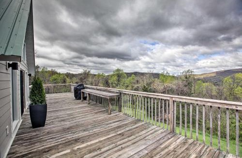 Elkton House | Overlook Loft Deck and Panoramic Shenandoah Views