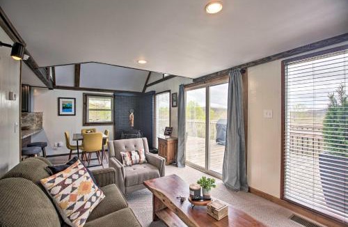 Elkton House | Overlook Loft Deck and Panoramic Shenandoah Views