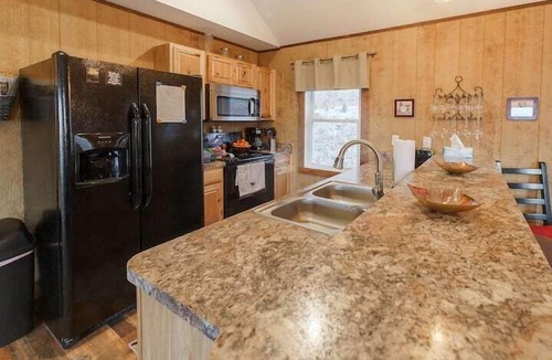 Rileyville House | Overlook Mountain Cabin
