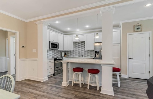 Cape Charles House | Overlooking Park with 1st and 2nd Floor Primary Suites - Anchors by the Park