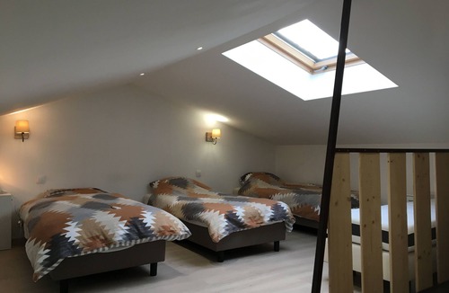 Haybes Cottage | OVERLOOKING THE RIVER MAAS